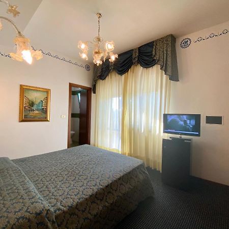 Hotel Florida Lido di Jesolo Zewnętrze zdjęcie