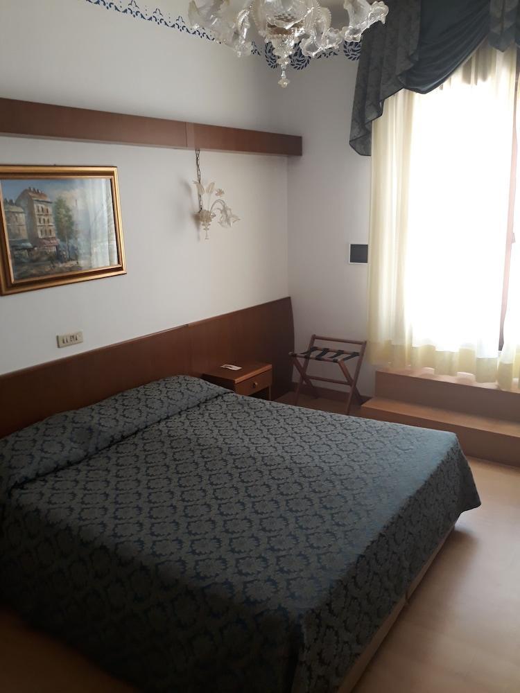 Hotel Florida Lido di Jesolo Zewnętrze zdjęcie